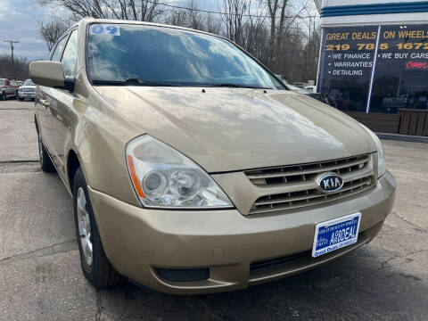 2009 Kia Sedona for sale at GREAT DEALS ON WHEELS in Michigan City IN