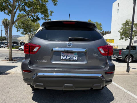 2018 Nissan Pathfinder S