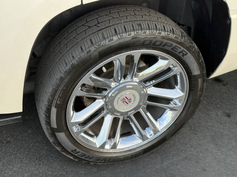 2012 Cadillac Escalade Hybrid Platinum Hybrid