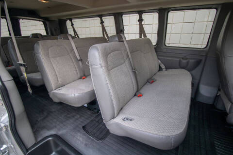 2017 Chevrolet Express LT 3500