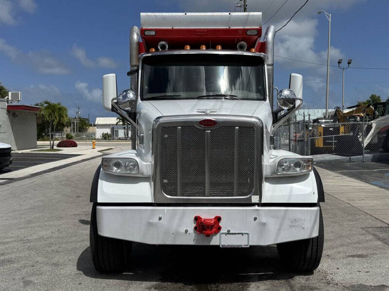 2017 Peterbilt 567