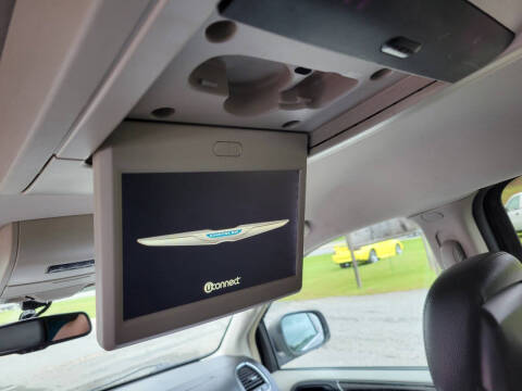 2014 Chrysler WHEELCHAIR VAN