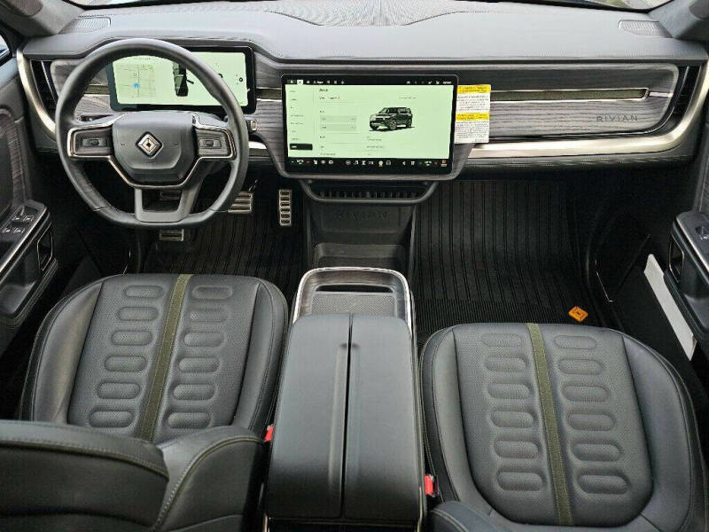 2023 Rivian R1S Adventure