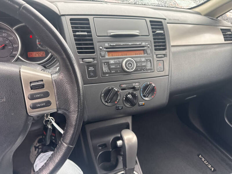 2012 Nissan Versa 1.8 S