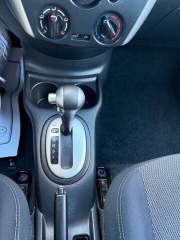 2016 Nissan Versa 1.6 SV