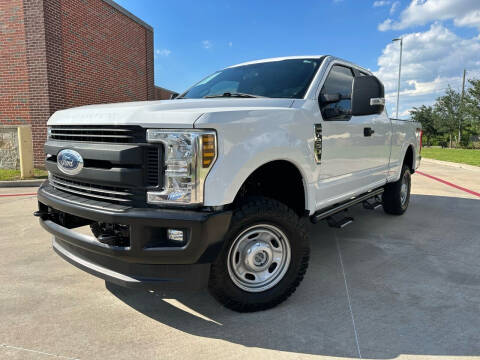 2019 Ford F-250 Super Duty for sale at AUTO DIRECT in Houston TX