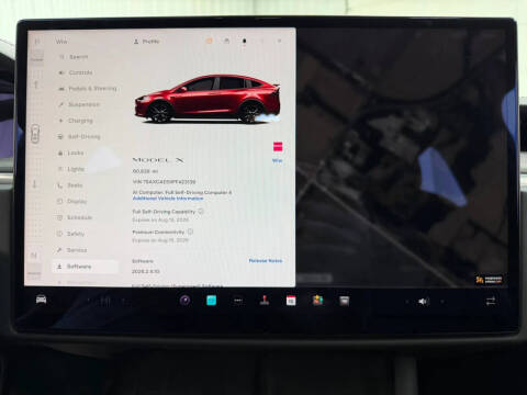 2023 Tesla Model X Standard Range