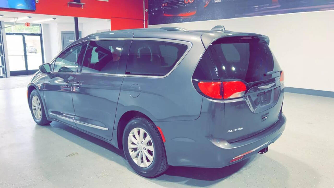 2017 Chrysler Pacifica for sale at Elite Rides in Detroit, MI