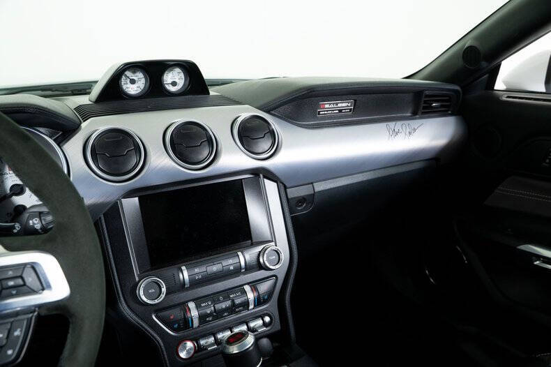 2022 Ford Mustang
