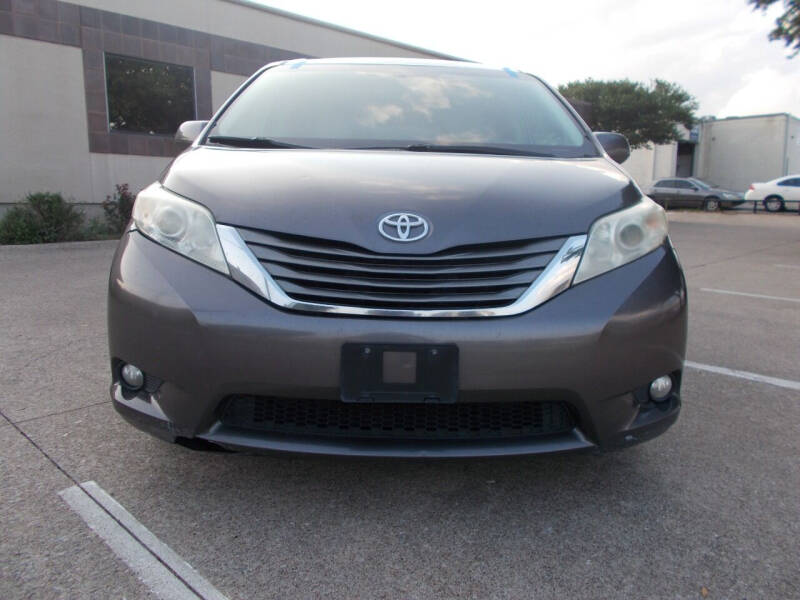 2012 Toyota Sienna for sale at ACH AutoHaus in Dallas TX