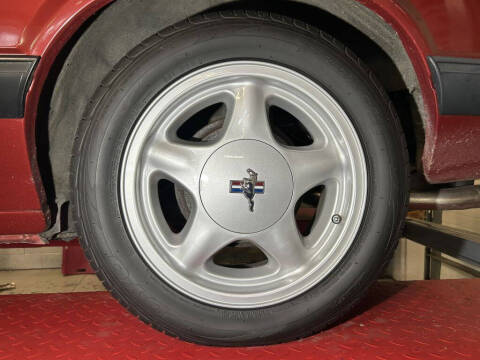 1990 Ford Mustang LX 5.0