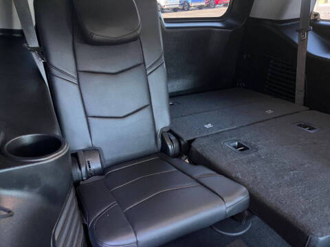 2019 Cadillac Escalade Luxury