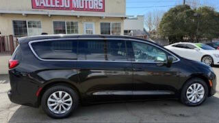 2018 Chrysler Pacifica LX