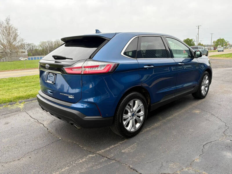 2020 Ford Edge Titanium