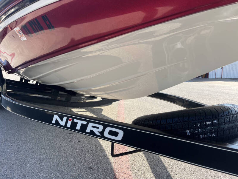 2015 Nitro Z-8