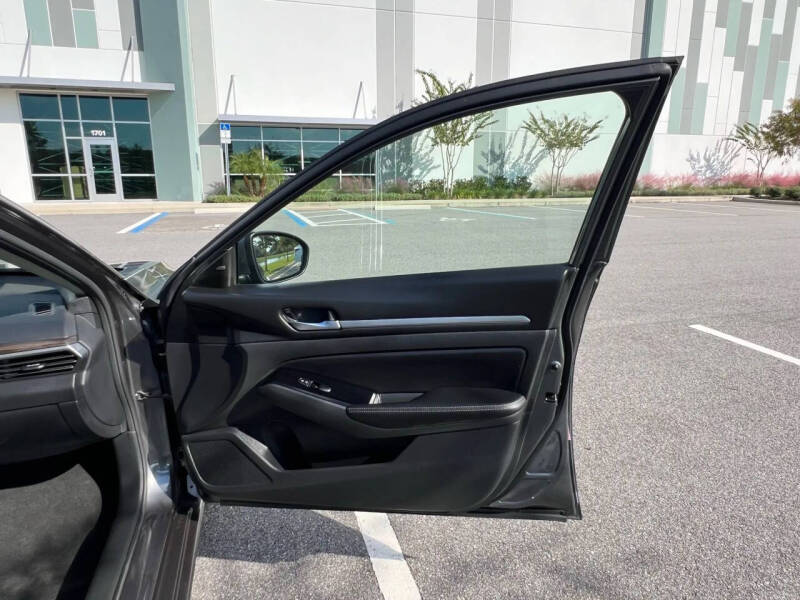 2023 Nissan Altima 2.5 SV