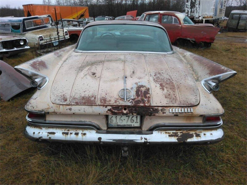 1961 Chrysler 2 DR-Hardtop