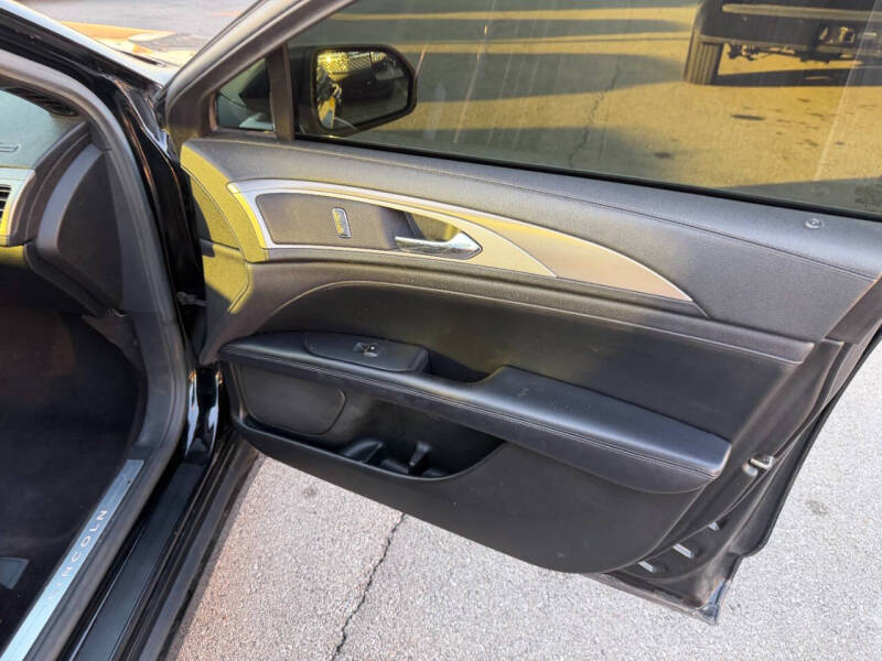 2017 Lincoln MKZ Premiere