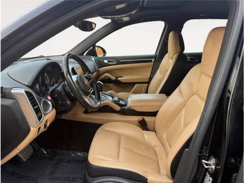 2016 Porsche Cayenne S E-Hybrid