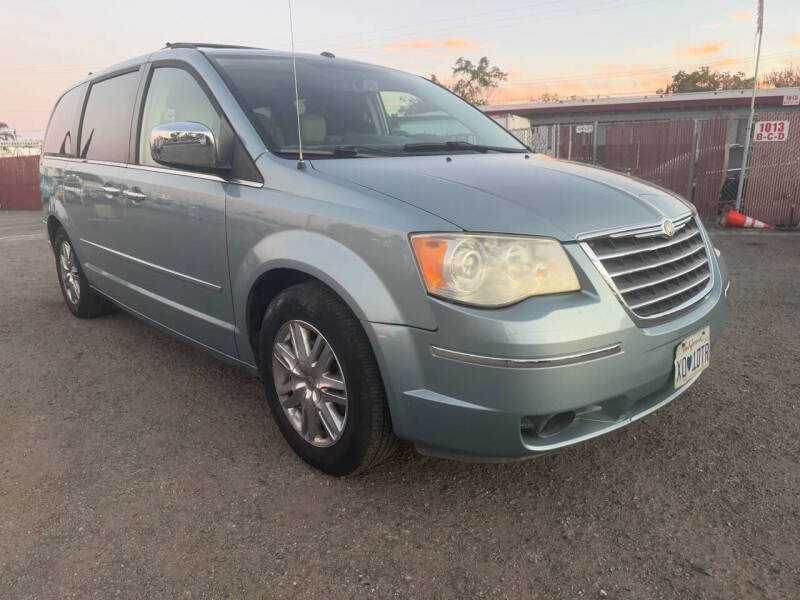 2008 Chrysler Town and Country Limited