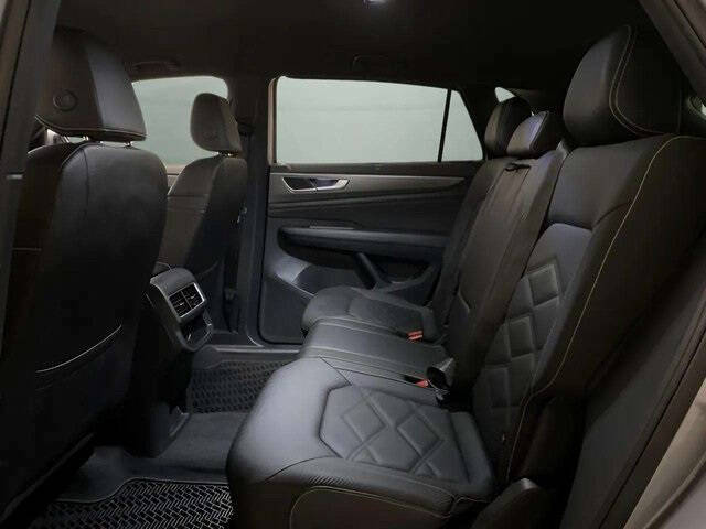 2025 Volkswagen Atlas Cross Sport SE 4Motion