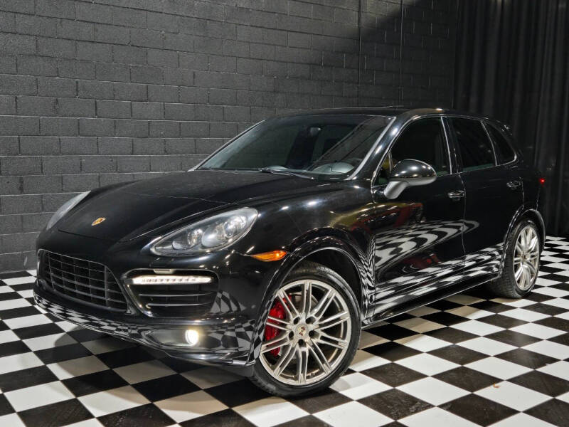 2013 Porsche Cayenne GTS