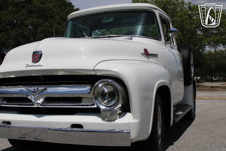1956 Ford F-100