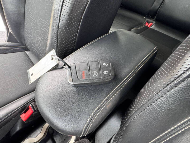 2017 Jeep Renegade Deserthawk