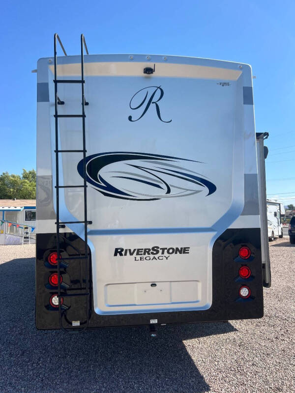 2021 Forest River Riverstone Legacy 39RKFB