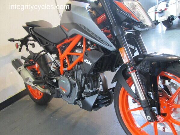 2021 KTM Duke