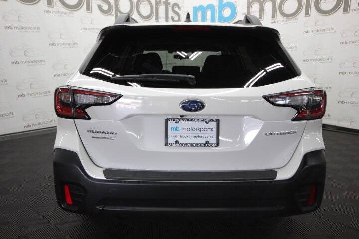 2022 Subaru Outback Premium