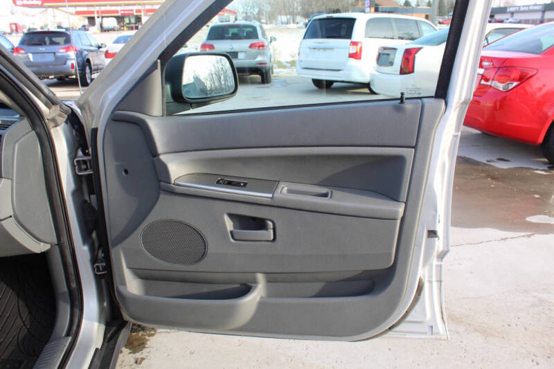 2006 Jeep Grand Cherokee Laredo