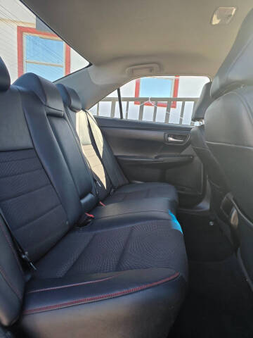 2016 Toyota Camry SE