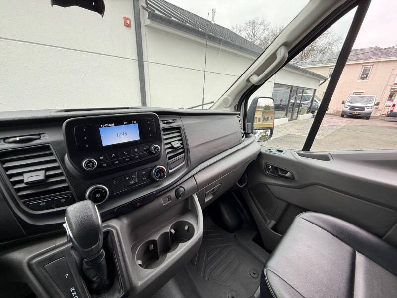 2023 Ford Transit 250