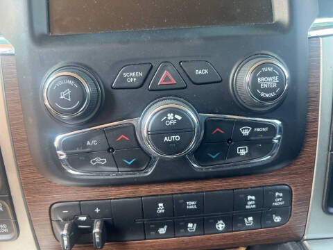 2015 RAM 1500 Laramie