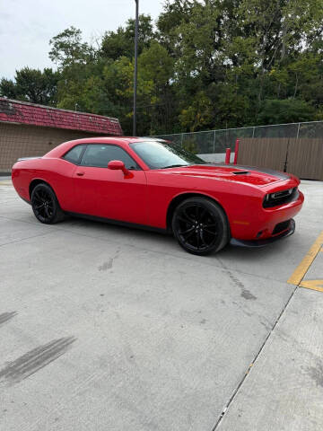 2017 Dodge Challenger SXT Plus