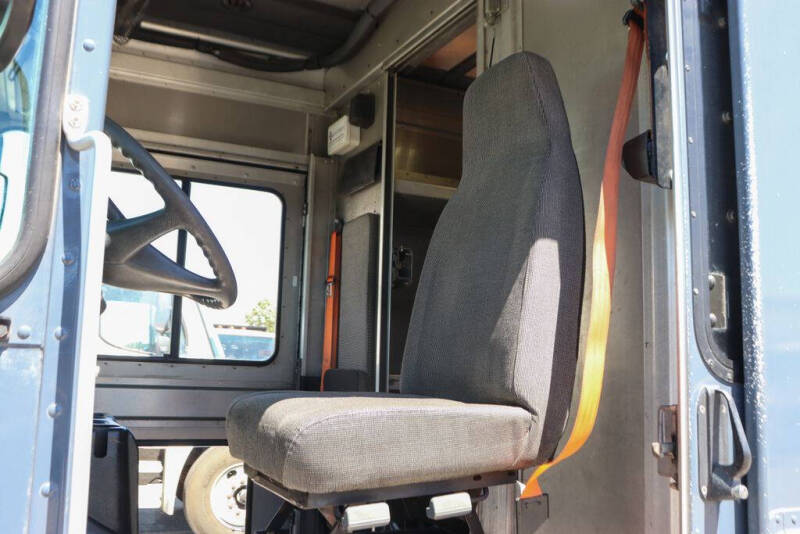 2020 Freightliner MT45 Chassis