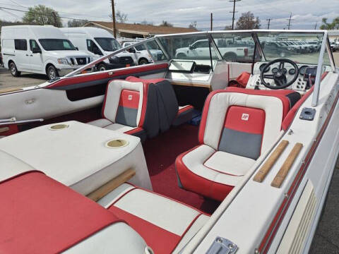 1989 Four Winns 16 Foot Open Bow