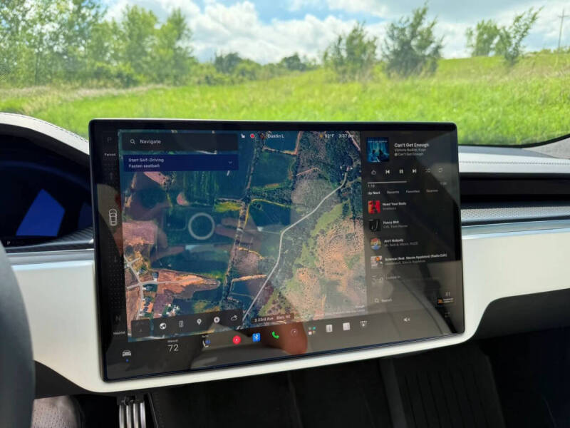 2023 Tesla Model S Plaid