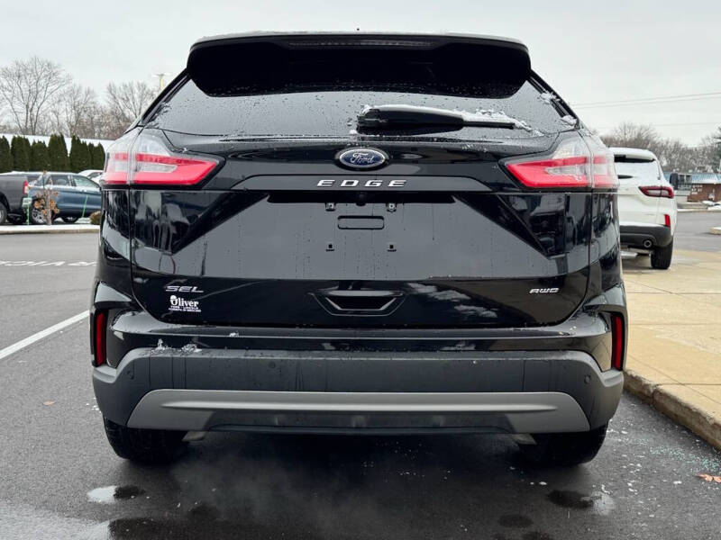 2022 Ford Edge SEL