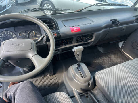 2003 Isuzu NPR