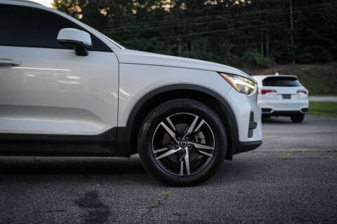 2023 Volvo XC40 B5 Core