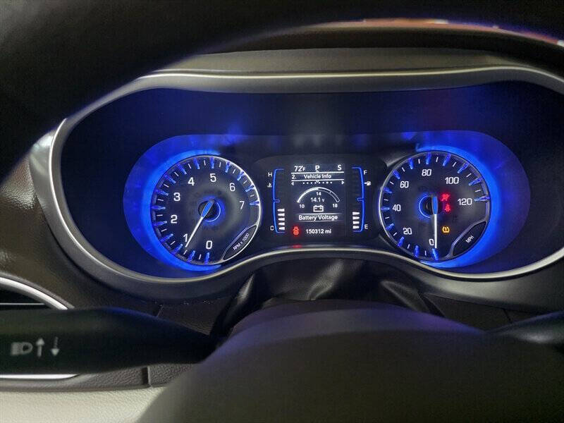 2021 Chrysler Voyager LX