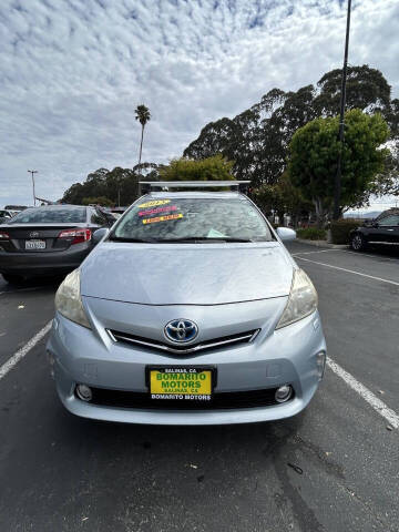 2013 Toyota Prius v Five