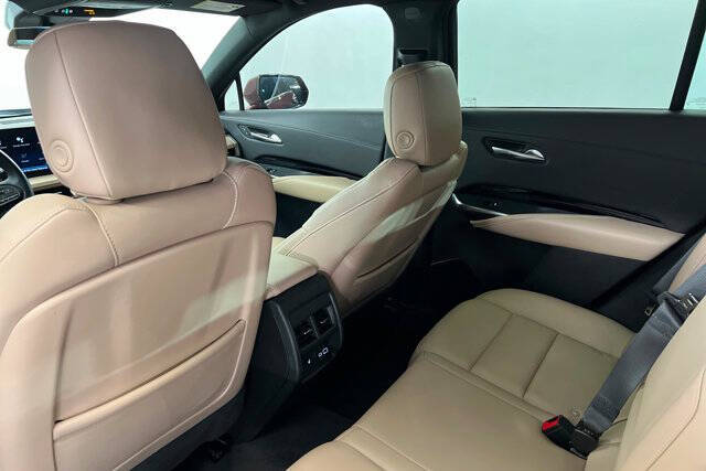 2024 Cadillac XT4 Luxury