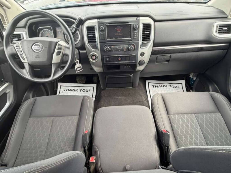 2019 Nissan Titan SV
