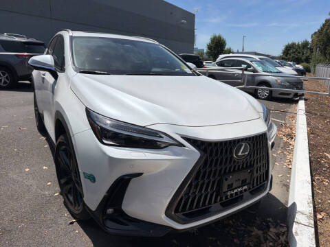 2025 Lexus NX 450h+