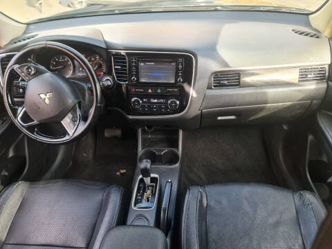 2016 Mitsubishi Outlander SEL