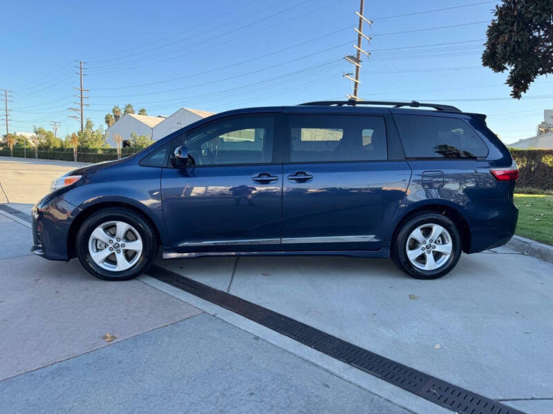 2020 Toyota Sienna LE 8-Passenger