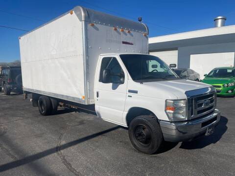 2009 Ford E-Series Chassis for sale at Eagle Auto LLC in Green Bay WI